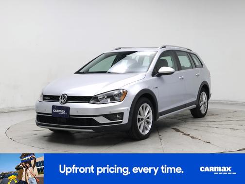 Silver 2017 Volkswagen Golf Alltrack SE