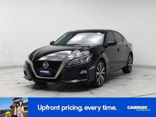 Black 2019 Nissan Altima SR