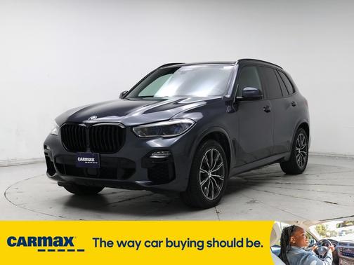 2021 BMW X5 M50i