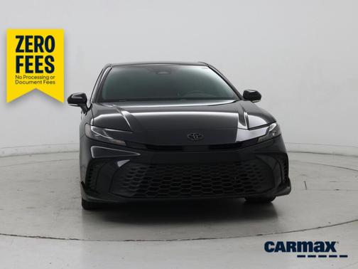Black 2025 Toyota Camry SE