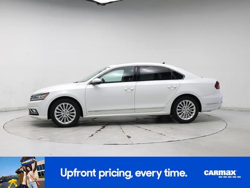 White 2017 Volkswagen Passat SE