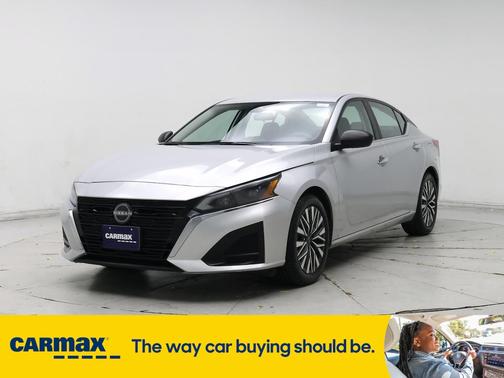 2024 Nissan Altima SV