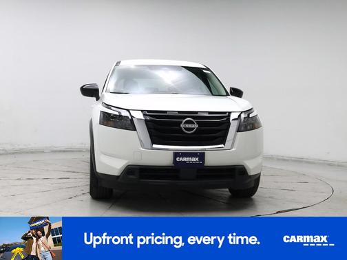 2024 Nissan Pathfinder S
