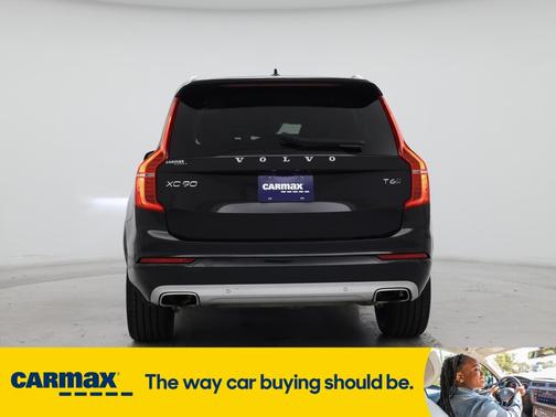 2020 Volvo XC90 T6 Momentum