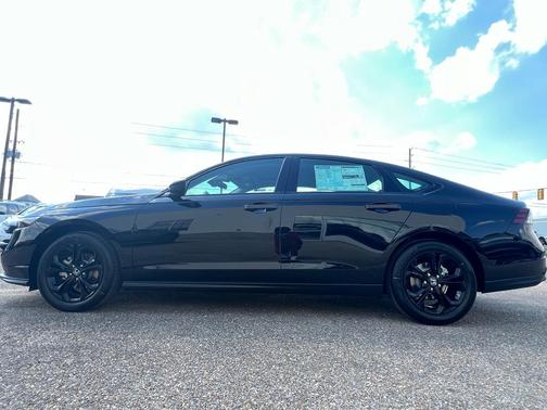 2025 Honda Accord Sport SE 1.5T