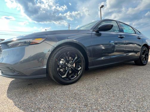 2025 Honda Accord Sport SE 1.5T