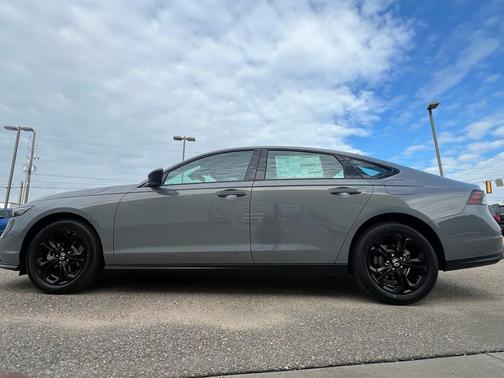 2025 Honda Accord Sport SE 1.5T