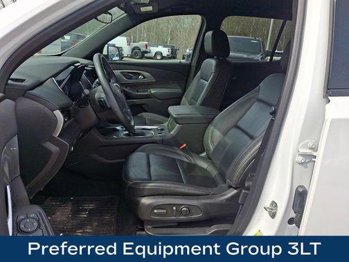 Summit White 2022 Chevrolet Traverse LT Leather