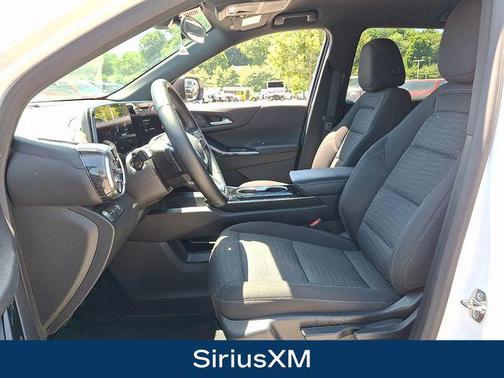 Summit White 2025 Chevrolet Equinox 1LT