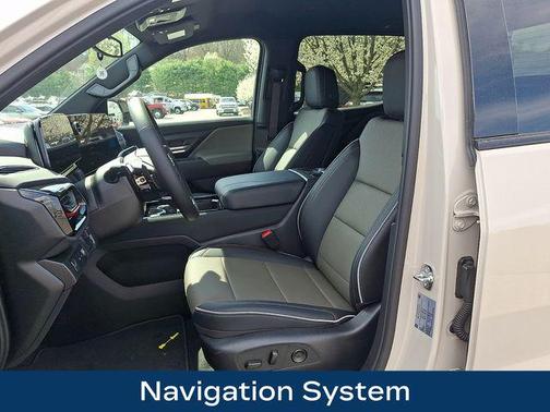 White Sands 2026 Chevrolet Silverado EV Trail Boss - Extended Range 4WD