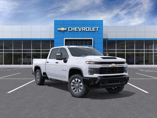 Summit White 2026 Chevrolet Silverado 2500 Custom