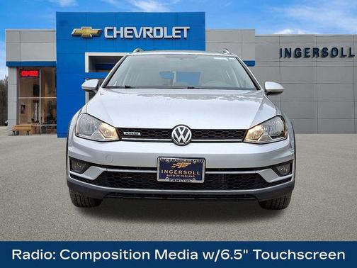 2017 Volkswagen Golf Alltrack TSI S