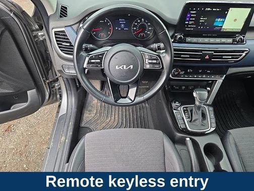 Steel Gray 2023 Kia Seltos Nightfall Edition