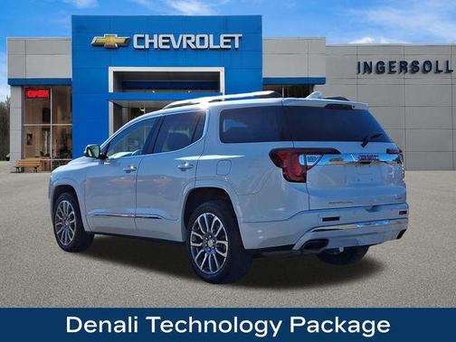 2023 GMC Acadia Denali