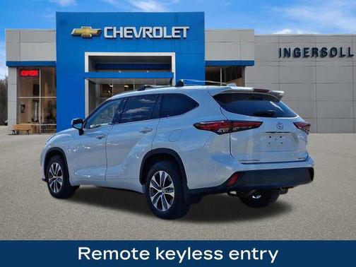 2022 Toyota Highlander XLE