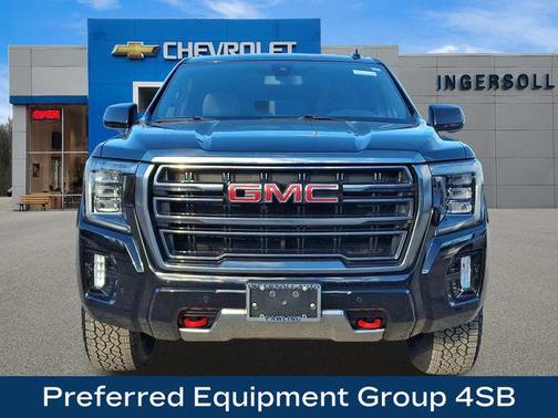 2022 GMC Yukon XL 4WD AT4