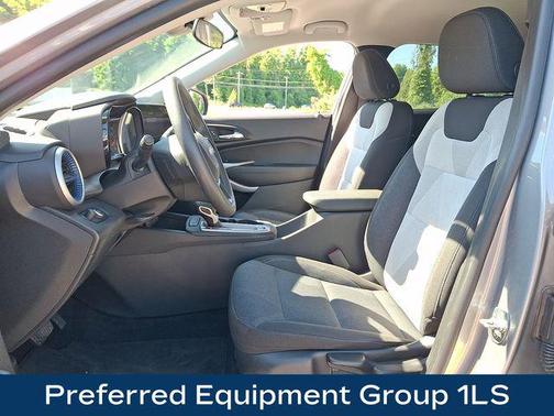 Sterling Gray Metallic 2024 Chevrolet Trax LS