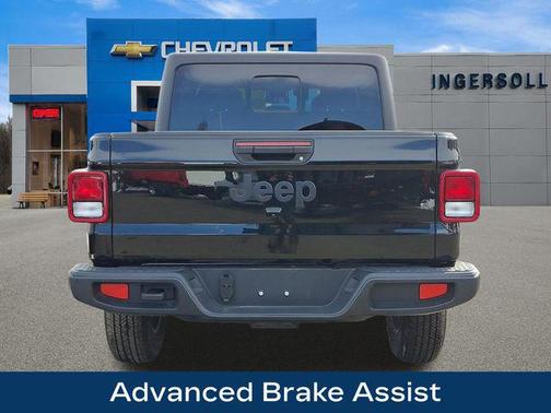 Black Clearcoat 2025 Jeep Gladiator Sport S