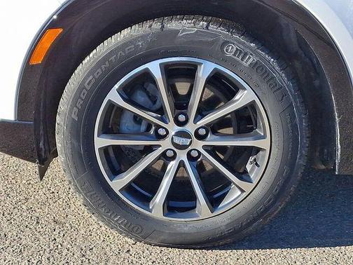 Crystal White Tricoat 2024 Cadillac XT4 Sport