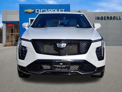 Crystal White Tricoat 2024 Cadillac XT4 Sport