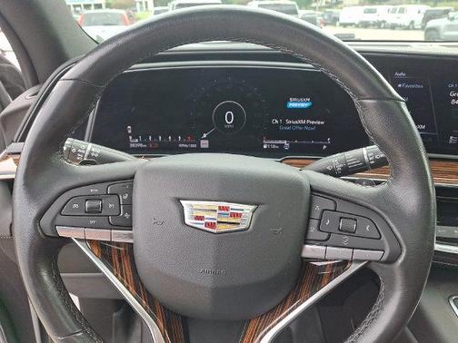 Crystal White Tricoat 2021 Cadillac Escalade Premium Luxury