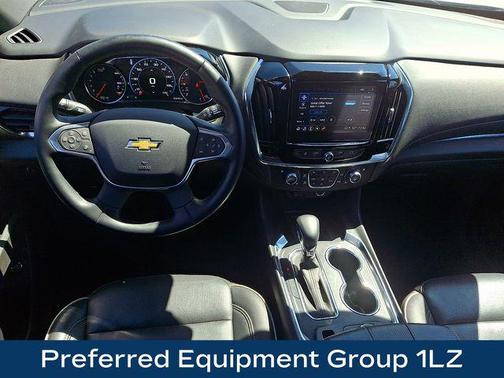 Summit White 2023 Chevrolet Traverse Premier