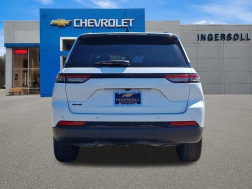 2024 Jeep Grand Cherokee Altitude