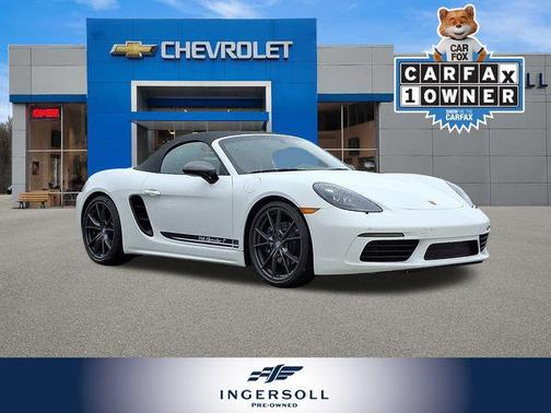 2022 Porsche 718 Boxster T