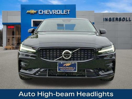 2024 Volvo S60 B5 Plus Dark Theme