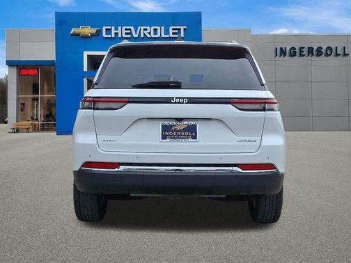2023 Jeep Grand Cherokee Laredo