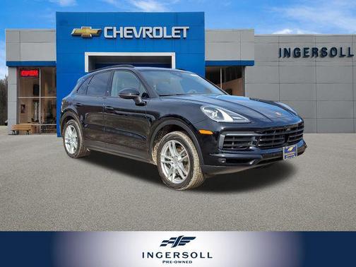 2022 Porsche Cayenne Base