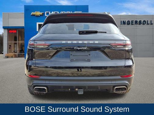 2022 Porsche Cayenne Base