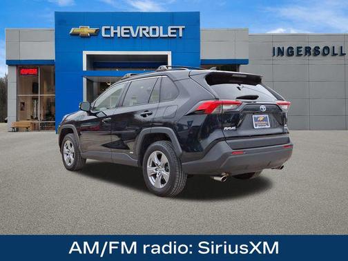 2022 Toyota RAV4 Hybrid XLE