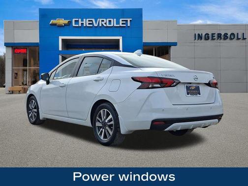 2022 Nissan Versa 1.6 SV