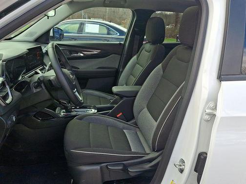 Summit White 2026 Chevrolet Trailblazer LT