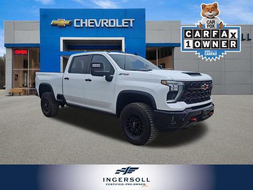 Summit White 2026 Chevrolet Silverado 2500 Crew Cab, Standard Bed, XR2, 4WD