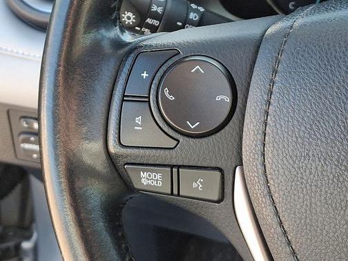 2017 Toyota RAV4 Hybrid XLE