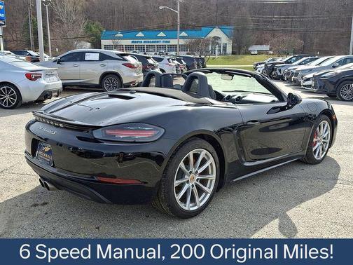 2022 Porsche 718 Boxster S