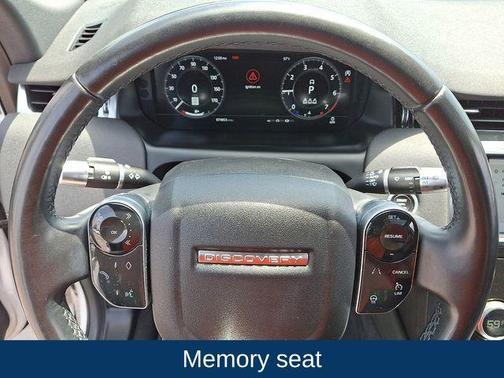 Fuji White 2020 Land Rover Discovery Sport SE