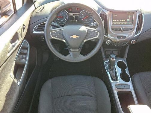 Nightfall Gray Metallic 2017 Chevrolet Cruze LT