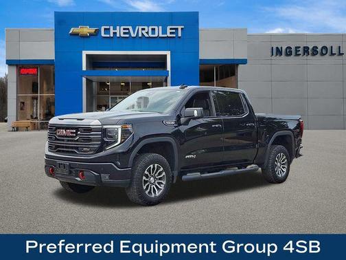 2023 GMC Sierra 1500 AT4