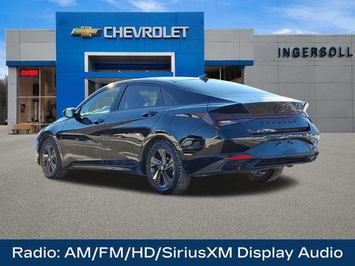 2022 Hyundai ELANTRA SEL