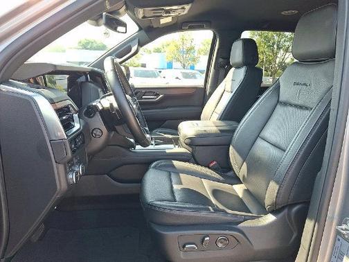 Sterling Metallic 2025 GMC Yukon Denali