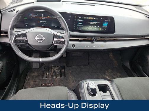 Brilliant Silver Metallic/Black Diamond Pearl 2023 Nissan ARIYA ENGAGE+