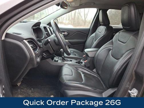 Granite Crystal Metallic Clearcoat 2019 Jeep Cherokee Limited