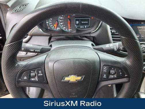 Mosaic Black Metallic 2021 Chevrolet Trax LT
