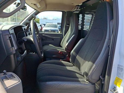 2024 Chevrolet Express 2500 RWD 2500 Regular Wheelbase WT