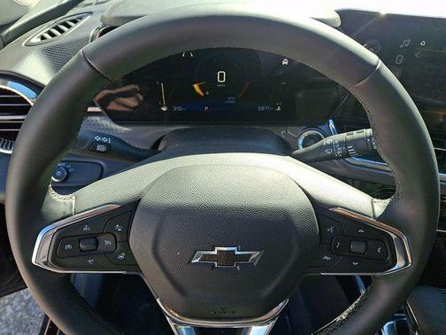 Mosaic Black Metallic 2026 Chevrolet Trax FWD ACTIV