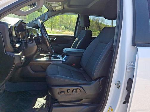 Summit White 2023 Chevrolet Silverado 1500 LT