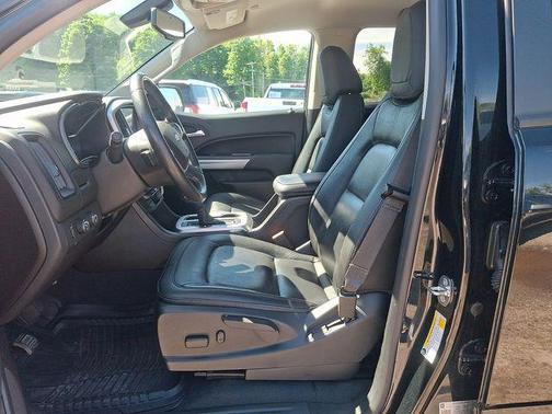 Black 2019 Chevrolet Colorado LT